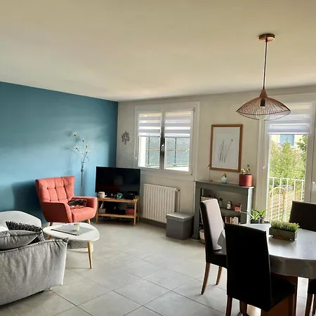 Holiday home Maison 6 Personnes Avec Parking Prive Le Mans